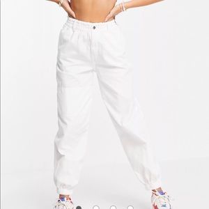 asos/top shop white utility jogger pant!